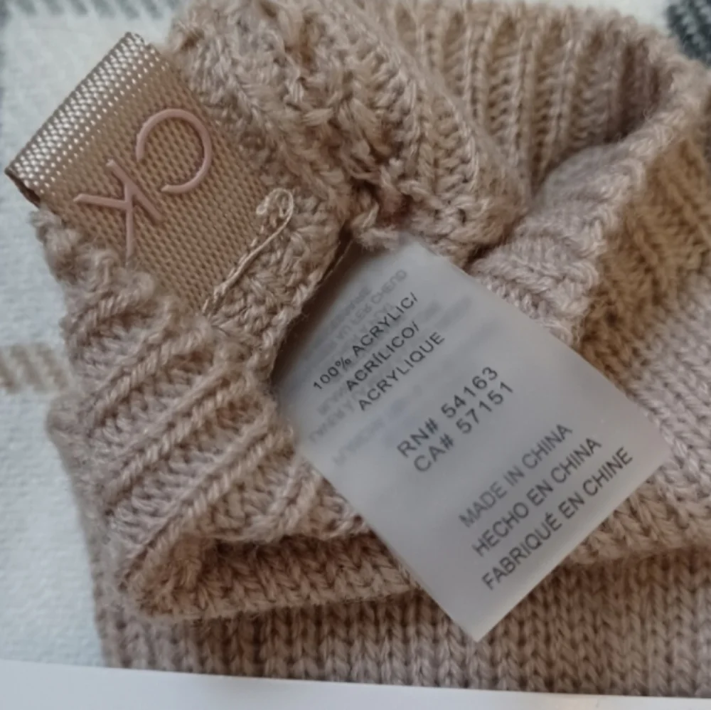 Calvin Klein Magic Touch Gloves and Scarf Set NWT